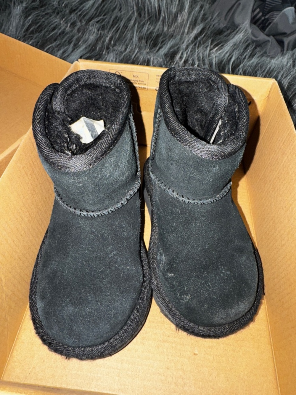 UGG Black Short Suede Boots with Logo Patch | Baby Girl size 6 - Picture 2 of 6